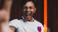 Pemain baru Persis Solo Saddam Gaffar saat pengenalan resmi kostum Laskar Sambernyawa (foto: I.League)