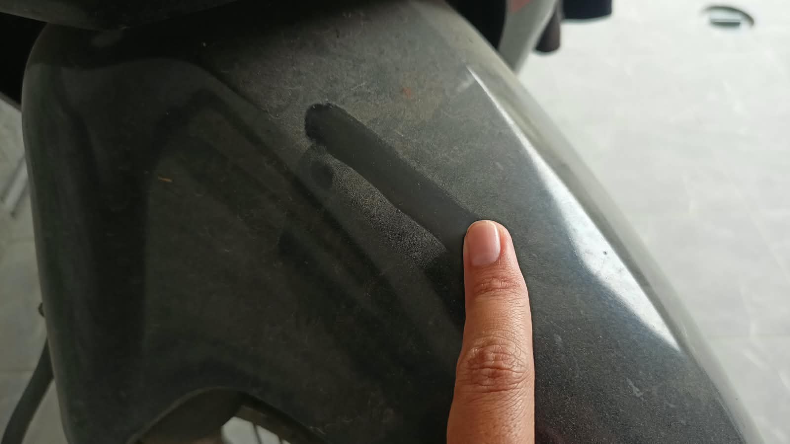 Debu di motor warga Semarang bukan karena abu vulkanik (matasemarang.com/ Ade Lukmono)
