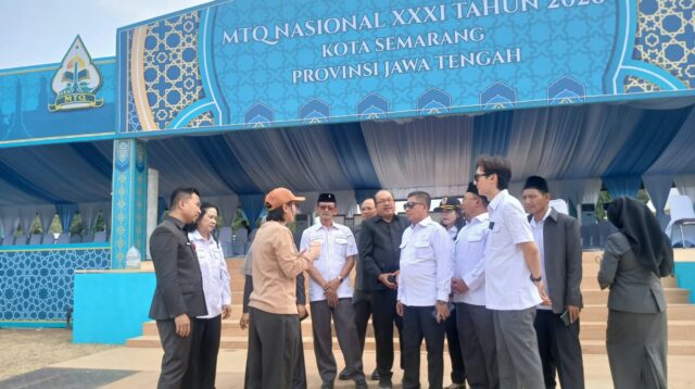 Komisi D DPRD Kota Semarang meninjau kesiapan lokasi pembukaan MTQ nasional di Simpang Lima (matasemarang.com/Lia DIna)