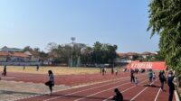 Suasana lapangan atletik GOR TLJ pada Minggu pagi (matasemarang.com/Lia Dina)