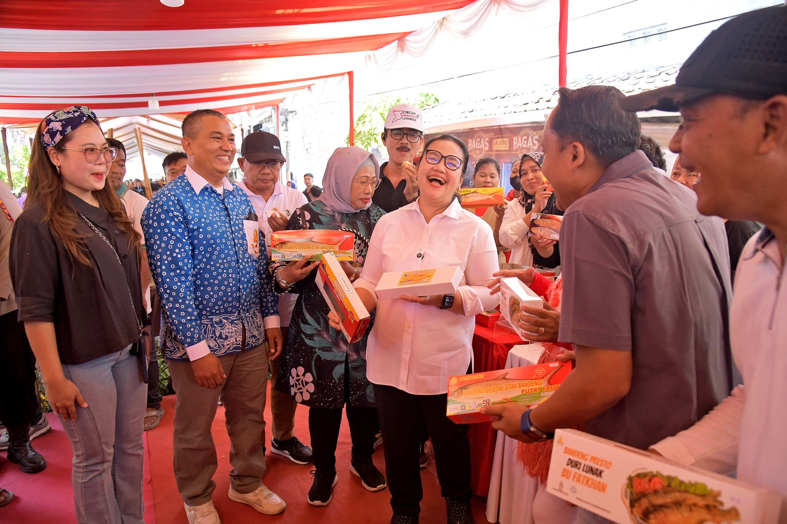 Wali Kota Semarang kunjungi Sentra Bandeng Tambakrejo (matasemarang.com/lia Dina)
