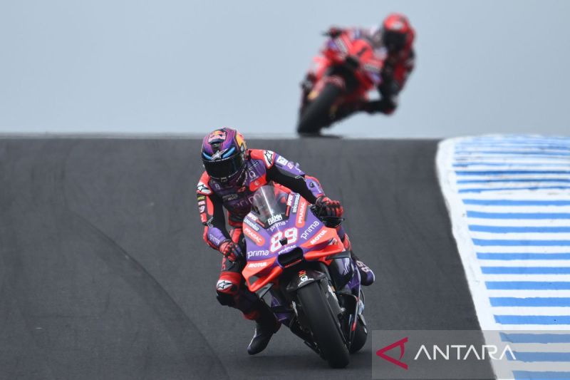2024-10-19T044320Z_1338099168_MT1AAP000QLDKBY_RTRMADP_3_AUSTRALIAN-MOTOGP