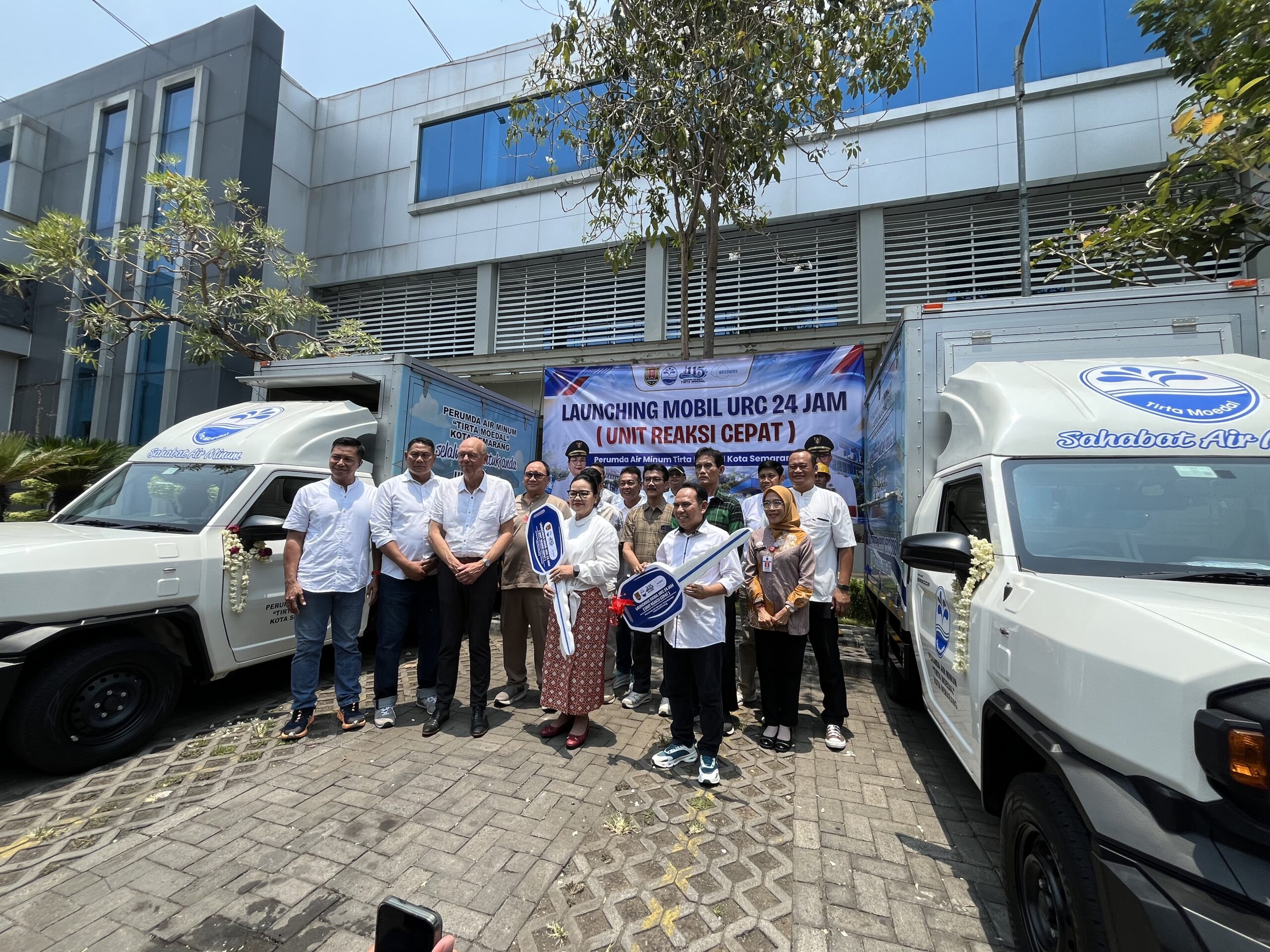 PDAM Tirta Moedal Kota Semarang mendapatkan bantuan mobil Unit Reaksi Cepat (URC) dari Belanda (matasemarang.com/ Lia Dina)