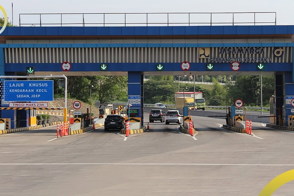 Pintu tol Krapyak