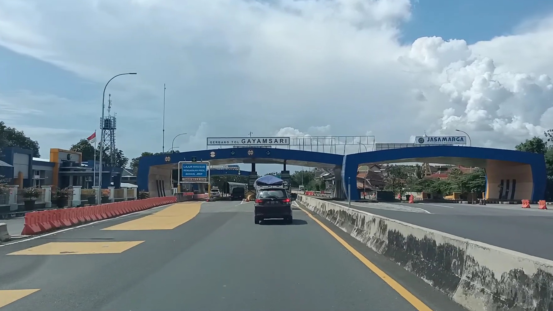 Pintu Tol Gayamsari