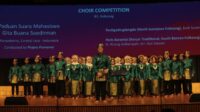 Penampilan 36 mahasiswa PSM GBS Unsoed pada kategori Mixed Choir dalam Bandung Choral Festival 2026, 13-14 Oktober 2026 (foto: Humas Unsoed) Penampilan 36 mahasiswa PSM GBS Unsoed pada kategori Mixed Choir dalam Bandung Choral Festival 2026, 13-14 Oktober 2026 (foto: Humas Unsoed)